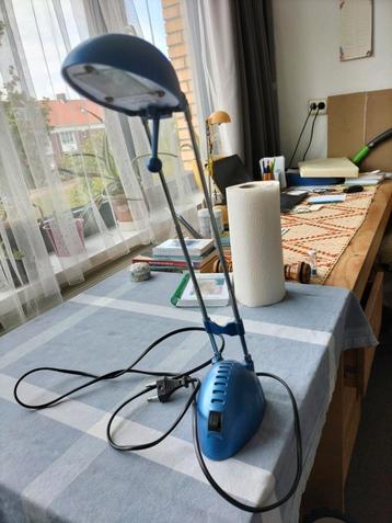 Bureaulamp blauw beschikbaar voor biedingen