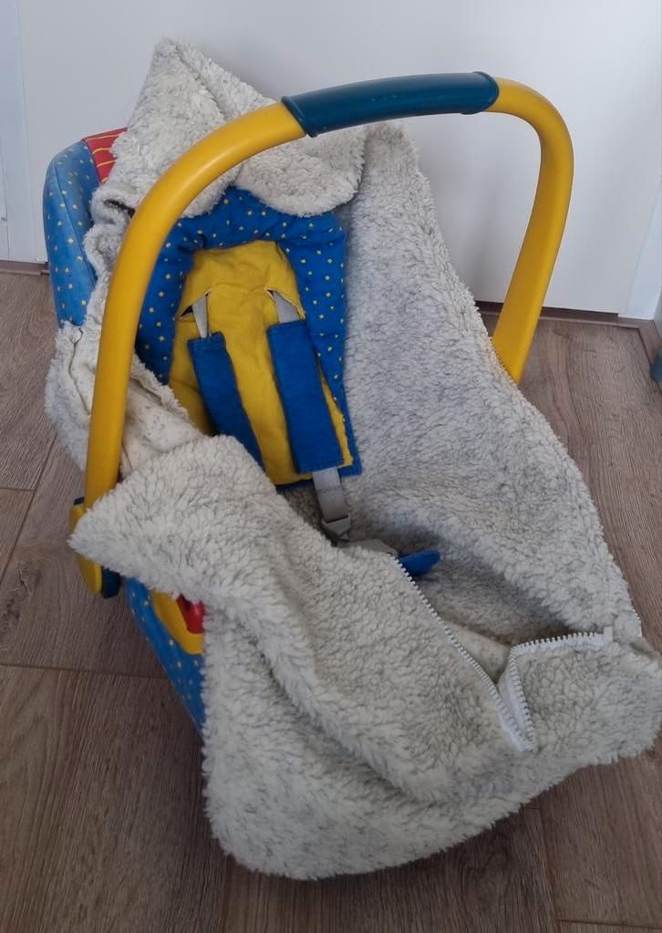 Mooie kleurrijke Easybob incl. verkleiner en wintervachtje, Kinderen en Baby's, Autostoeltjes, Gebruikt, Overige merken, 15 t/m 36 kg