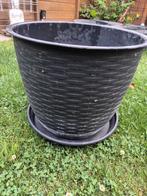 in nette staat grote stevige bloempot ratan look 39 x 33 cm, Tuin en Terras, Bloempotten, Kunststof, Tuin, Rond, Zo goed als nieuw