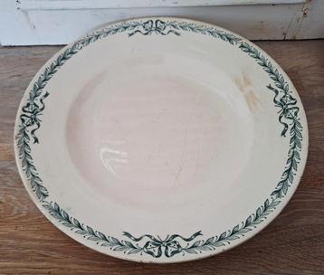 Oude Longchamp, Belleville,Schaal Terre de Fer beschikbaar voor biedingen