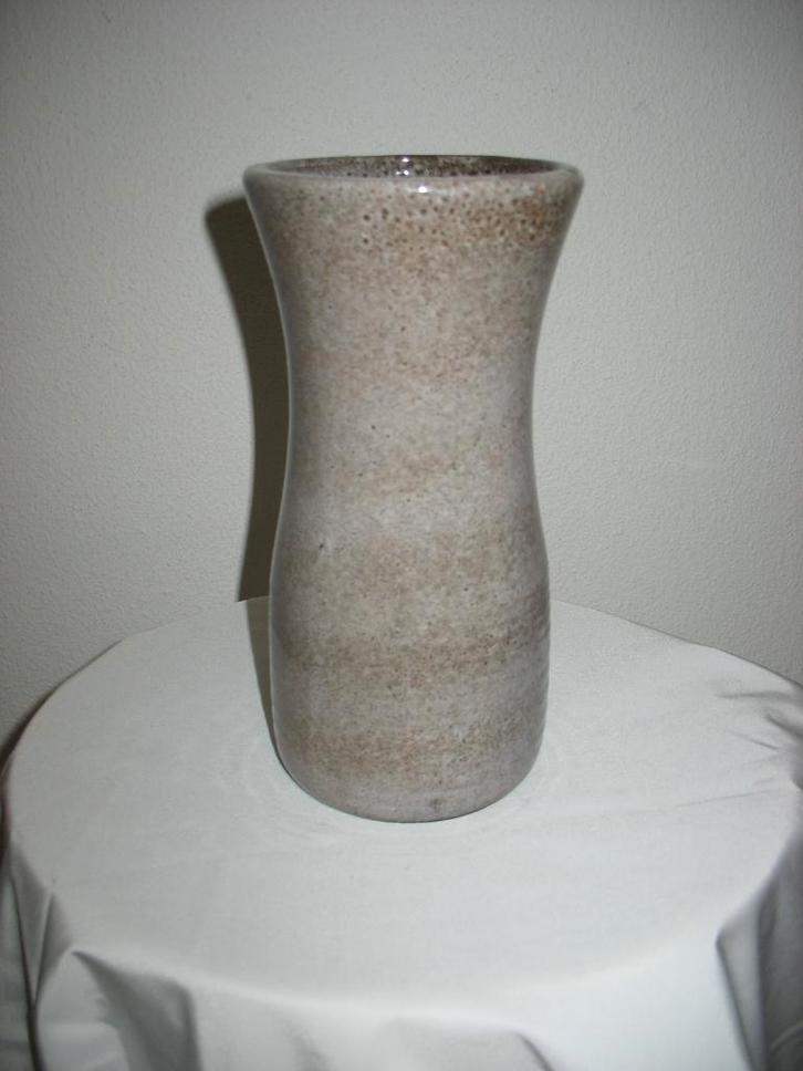 Vaas Taupe Kleur met Spikkeltjes * Vintage, Huis en Inrichting, Woonaccessoires | Vazen, Zo goed als nieuw, Overige kleuren, Minder dan 50 cm