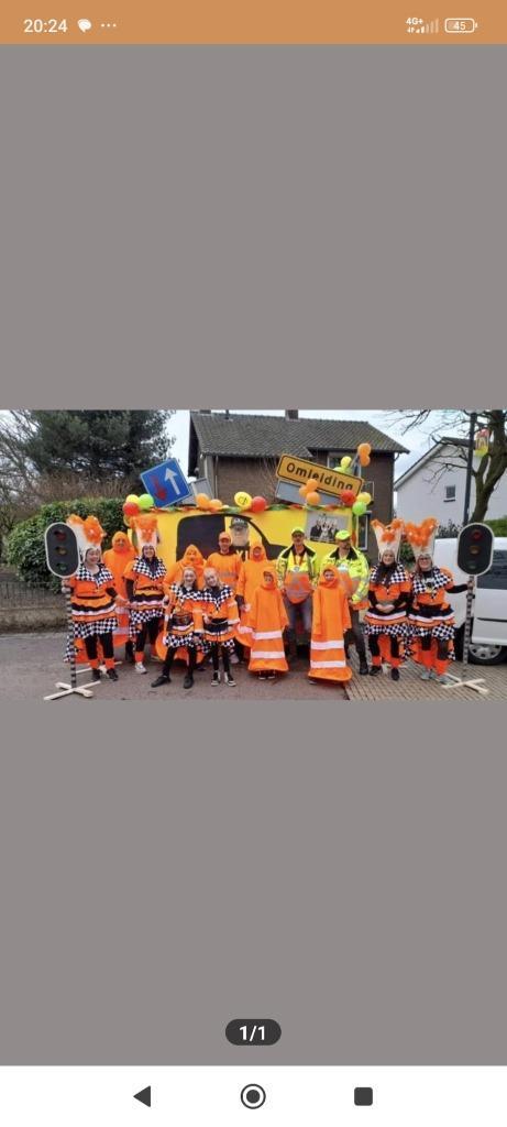 Loopgroep carnavalsgroep, Hobby en Vrije tijd, Overige Hobby en Vrije tijd, Gebruikt, Ophalen