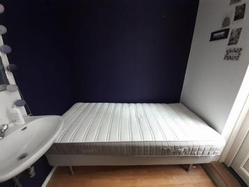 Boxspring + matras Ikea