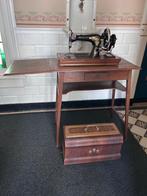 aangeboden Singer handnaaimachine met tafeltje, Hobby en Vrije tijd, Naaimachines en Toebehoren, Ophalen, Gebruikt, Naaimachine
