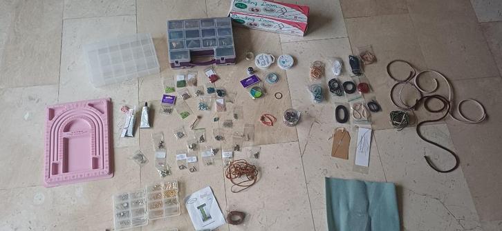 Heel veel kralen, Hobby en Vrije tijd, Kralen en Sieraden maken, Nieuw, Kraal, Ophalen of Verzenden