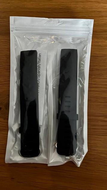 Fitbit charge 4 bandjes nieuw 2 stuks beschikbaar voor biedingen