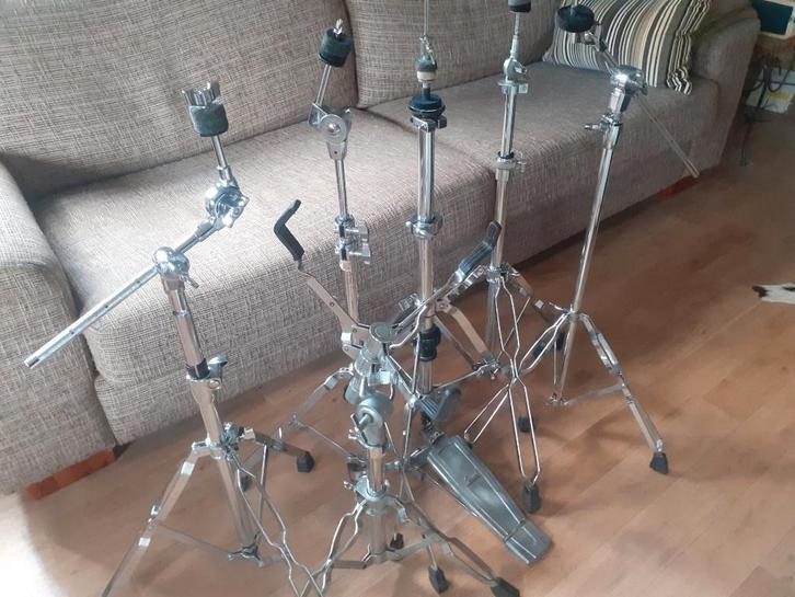 Hardware drumstel., Muziek en Instrumenten, Standaards, Gebruikt, Drums of Percussie, Ophalen