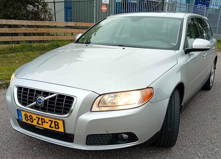 Volvo V70 2.0 2008 Grijs, Auto's, Volvo, Bedrijf, V70, ABS, Airbags, Airconditioning, Boordcomputer, Centrale vergrendeling, Climate control