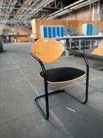 Vintage Stoel - Zwart Metaal & Hout, Ophalen, Gebruikt, Twee, Zwart