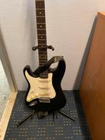 Electrische gitaar voor linkshandigen., Met versterker, Zo goed als nieuw, Solid body, Ophalen