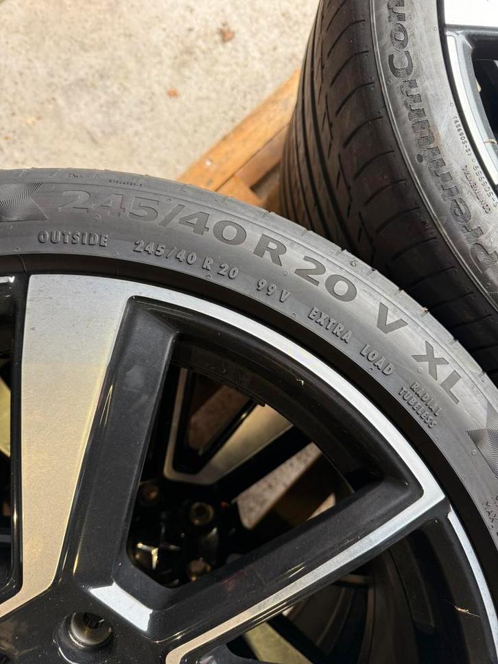 Polestar 2 velgset met zomerbanden, Auto-onderdelen, Banden en Velgen, Banden en Velgen, Zomerbanden, 20 inch, 245 mm, Personenwagen