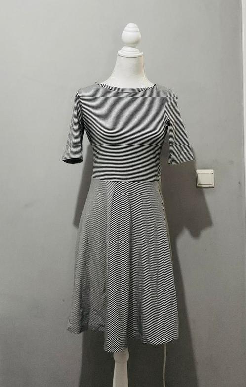 Mooi comfortabel jurkje van esprit maat m, Kleding | Dames, Jurken, Zo goed als nieuw, Ophalen of Verzenden