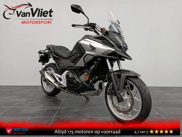 Top conditie.! Honda NC750X Abs 8780km.! bj 2018 NC 750 X beschikbaar voor biedingen