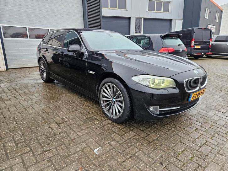 BMW 5-Serie 528I Touring 190KW Aut8 2011 6 cil, Auto's, BMW, Bedrijf, 5-Serie, ABS, Airbags, Airconditioning, Alarm, Bluetooth