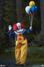 Sideshow Pennywise action figure