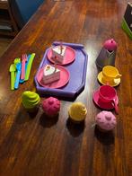 Leuke speelgoed theeset met taartjes, Ophalen of Verzenden, Zo goed als nieuw, Kunststof, Speelkeuken-accessoire