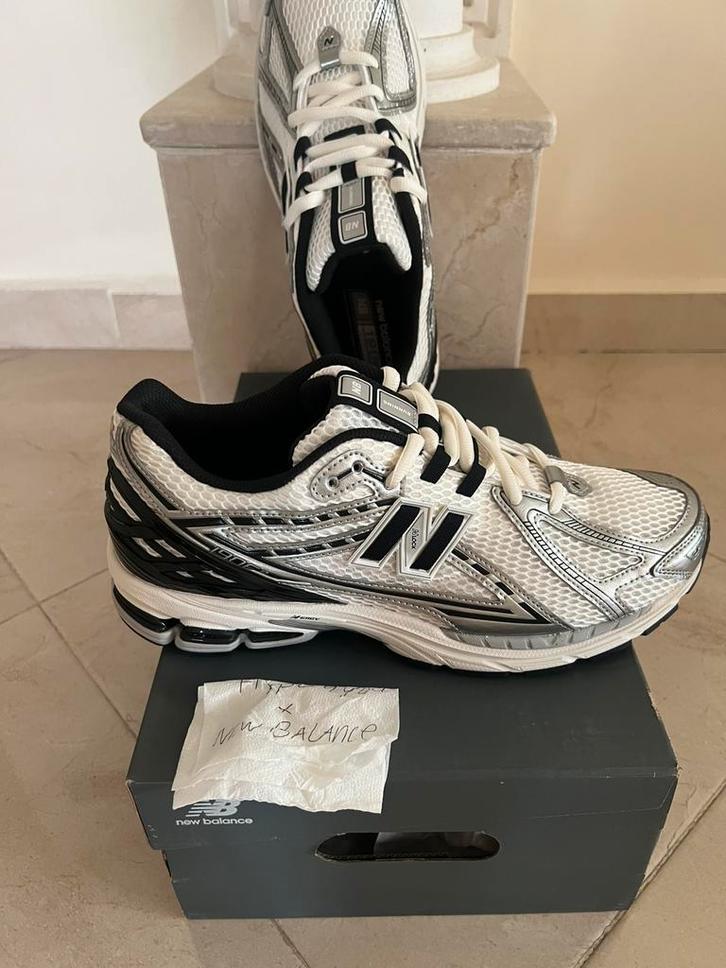 New Balance 1906 grijs zilver NIEUW 45 46 45,5 grey silver, Kleding | Heren, Schoenen, Nieuw, Sneakers of Gympen, Overige kleuren