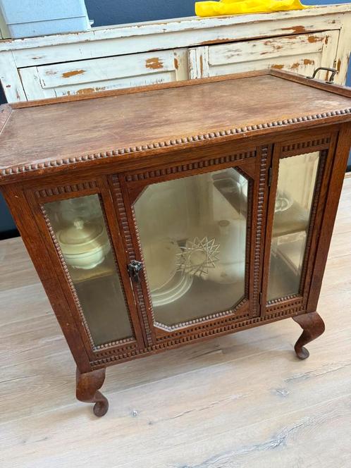 Antiek theekastje met geslepen glas, Antiek en Kunst, Antiek | Meubels | Kasten, Ophalen