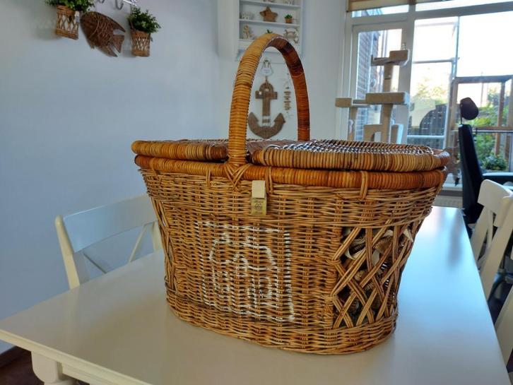 Riviera Maison rattan grote picknickmand limited edition, Huis en Inrichting, Woonaccessoires | Overige, Zo goed als nieuw, Ophalen