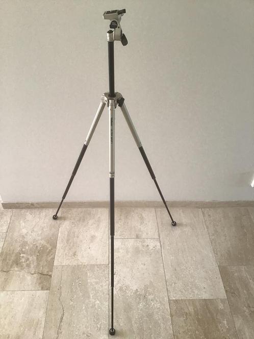 Statief Velbon ultra max 1, Audio, Tv en Foto, Fotografie | Statieven en Balhoofden, Zo goed als nieuw, Driepoot, Ophalen of Verzenden