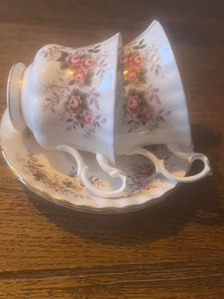 Royal Albert Lavender Rose kop en schotels - 6 stuks, Ophalen of Verzenden