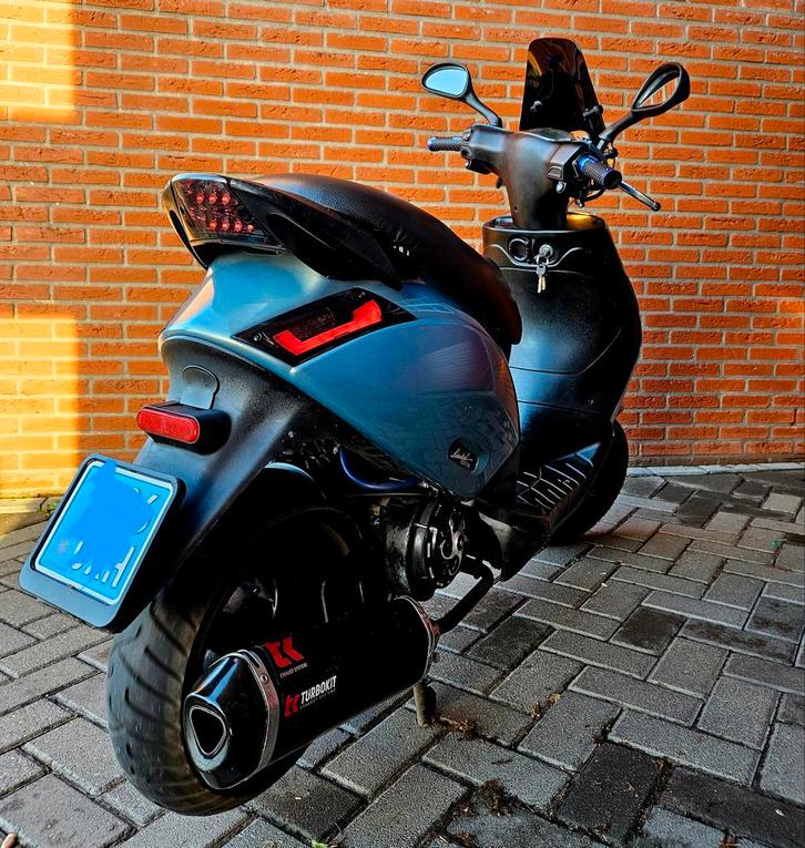 Piaggio Zip 4 Takt 2V 2014, Fietsen en Brommers, Scooters | Piaggio, Gebruikt, Zip, Maximaal 25 km/u, Benzine, Ophalen of Verzenden