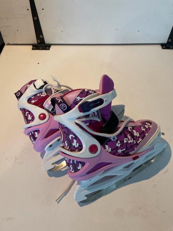 Roze Kinder IJshockeyschaatsen - Maat 31-35 - Verstelbaar, Sport en Fitness, Schaatsen, Gebruikt, IJshockeyschaatsen, Overige merken