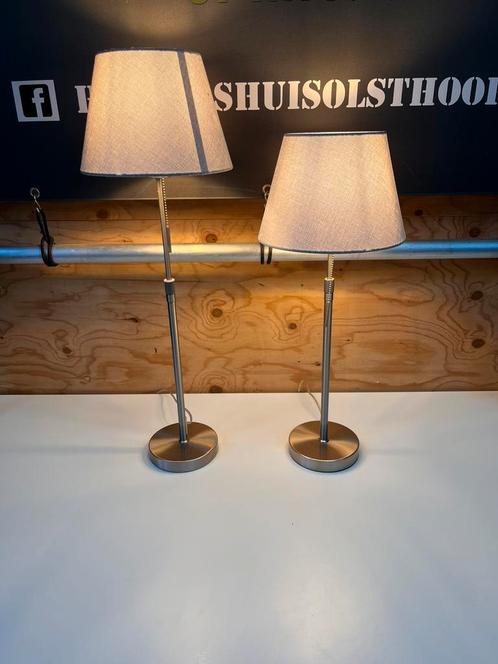 Tafellamp 2 stuks, Huis en Inrichting, Lampen | Tafellampen, Zo goed als nieuw, Minder dan 50 cm, Metaal, Stof, Ophalen