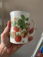 Mok roy kirkham strawberry, Huis en Inrichting, Keuken | Servies, Ophalen of Verzenden, Gebruikt, Overige stijlen, Kop(pen) en/of Schotel(s)