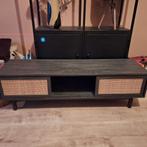 GRATIS tv meubel met rotan schuifdeuren, Huis en Inrichting, Kasten | Televisiemeubels, Ophalen, Gebruikt, 100 tot 150 cm, Minder dan 100 cm