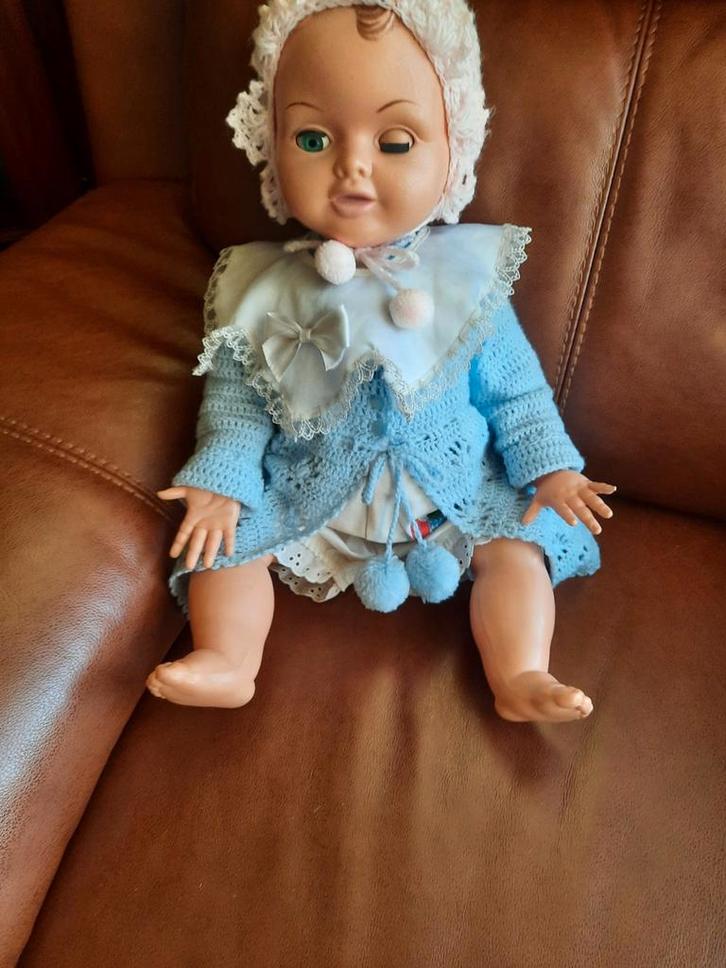 Pop mooi aangekleed, Verzamelen, Poppen, Gebruikt, Pop, Ophalen of Verzenden