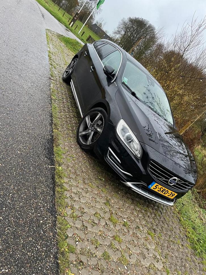 Volvo V60 D6 215pk Plug-in Hybrid 2013 Zwart, Auto's, Volvo, Particulier, V60, ABS, Achteruitrijcamera, Adaptieve lichten, Hybride Elektrisch/Diesel