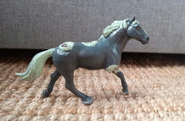 Schleich paard Halloween repaint, Verzamelen, Dierenverzamelingen, Zo goed als nieuw, Beeldje of Figuurtje, Paard, Ophalen of Verzenden