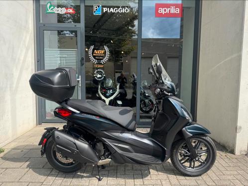Piaggio beverly 400cc hpe abs asr 2021., Motoren, Motoren | Piaggio, Particulier, Scooter, Ophalen of Verzenden
