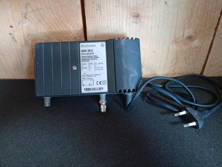 Hirschmann GHV 20 E Antenne Versterker, Audio, Tv en Foto, Versterkers en Receivers, Gebruikt, Overige systemen, Minder dan 60 watt