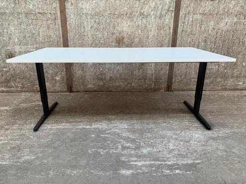 Verstelbare bureau's 200x100 en 200x80cm - diverse bladen, Huis en Inrichting, Bureaus, Gebruikt, In hoogte verstelbaar, Ophalen of Verzenden