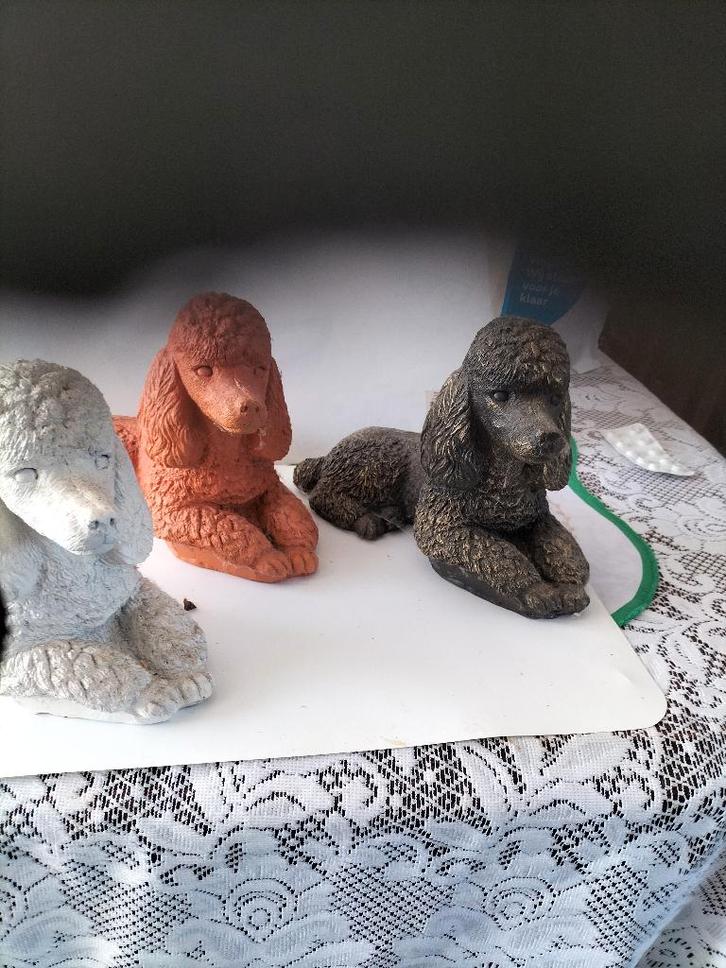 Te koop 3 poedel beelden winterhard, Verzamelen, Beelden en Beeldjes, Nieuw, Dier, Ophalen of Verzenden