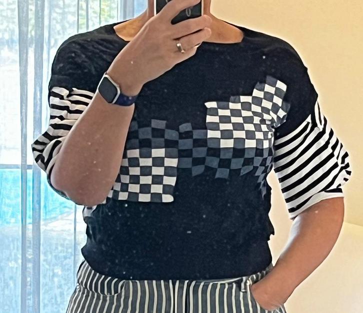 High use truitje, M, Kleding | Dames, Tops, Zo goed als nieuw, Maat 38/40 (M), Blauw, Korte mouw, Ophalen of Verzenden