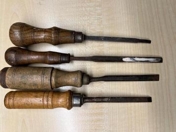 Set van 4 Hoogwaardige Vintage Beitels beschikbaar voor biedingen