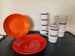 Vintage Mepal Rosti servies – borden & bekers (oranje/wit), Ophalen of Verzenden, Zo goed als nieuw, Rood, Schaal