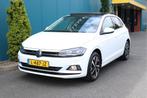 Volkswagen Polo 1.0 TSI Highline Advance PANO|CARPLAY|STOELV, Auto's, Voorwielaandrijving, Gebruikt, Euro 6, 580 kg