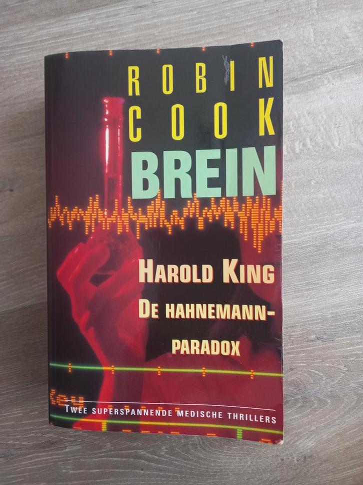 Brein + De Hahnemann paradox, Boeken, Thrillers, Zo goed als nieuw, Ophalen of Verzenden