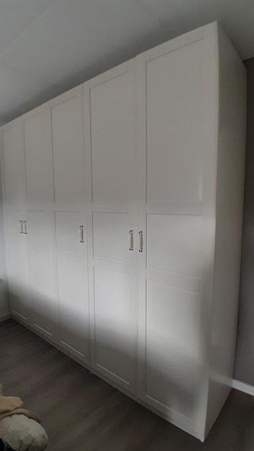 Ikea Pax kledingkast (250x236x61cm) beschikbaar voor biedingen