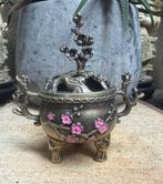 Wierookbrander houder Japanse kers bloem erop chinees, Huis en Inrichting, Overige materialen, Verburgt Vintage, Overige kleuren
