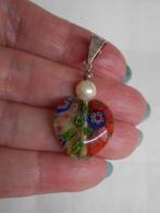 Hart hanger glas met bloemetjes en zilveren hangoog nr.2416