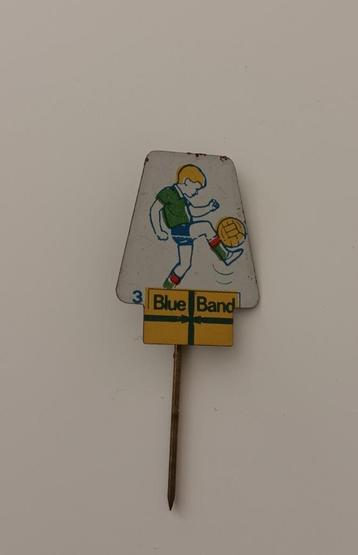 Diverse metalen speldjes 1970/1980 beschikbaar voor biedingen