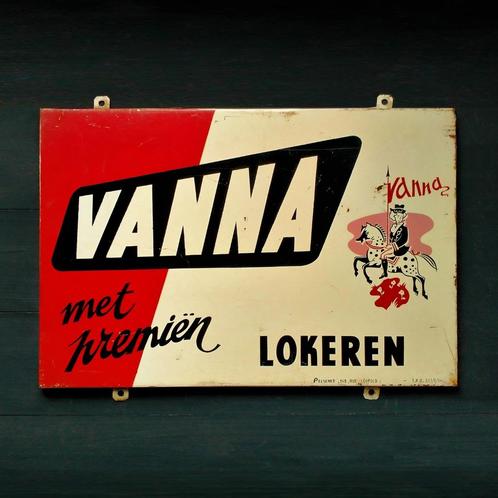 Reclamebord 1954 VANNA met Premiën Lokeren Vintage Plaquette, Verzamelen, Merken en Reclamevoorwerpen, Gebruikt, Reclamebord, Ophalen of Verzenden