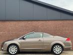 Ford Focus Cabriolet 2.0 TITANIUM | NL-AUTO! | 1E EIG! | DEA, 145 pk, Beige, 4 cilinders, 4 stoelen