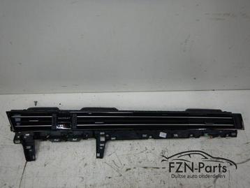 VW Passat B8 Facelift Luchtroosters Dashboard Midden beschikbaar voor biedingen