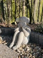 Meisjesbeeld beton, Ophalen, Zo goed als nieuw